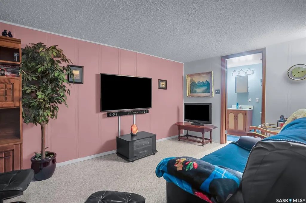 1220 Main Street E Saskatoon SK S7H 0L2