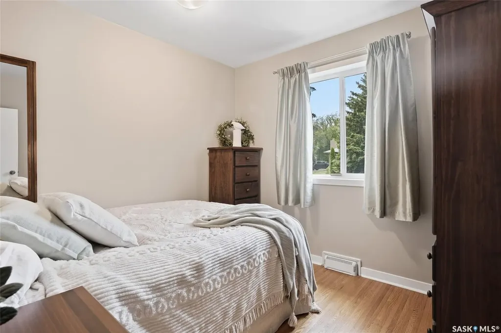1139 2nd Street E Saskatoon SK S7H 1R4