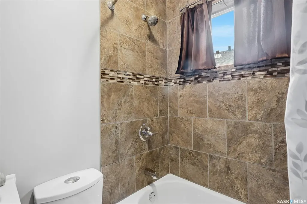 1139 2nd Street E Saskatoon SK S7H 1R4