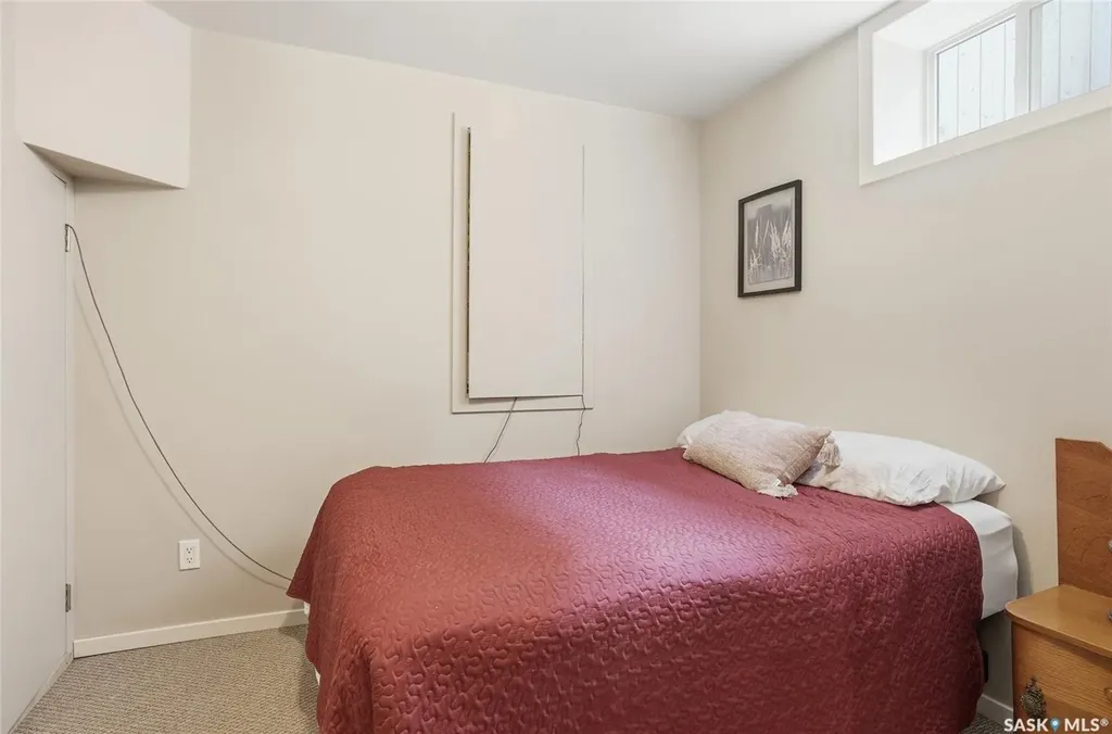 1139 2nd Street E Saskatoon SK S7H 1R4