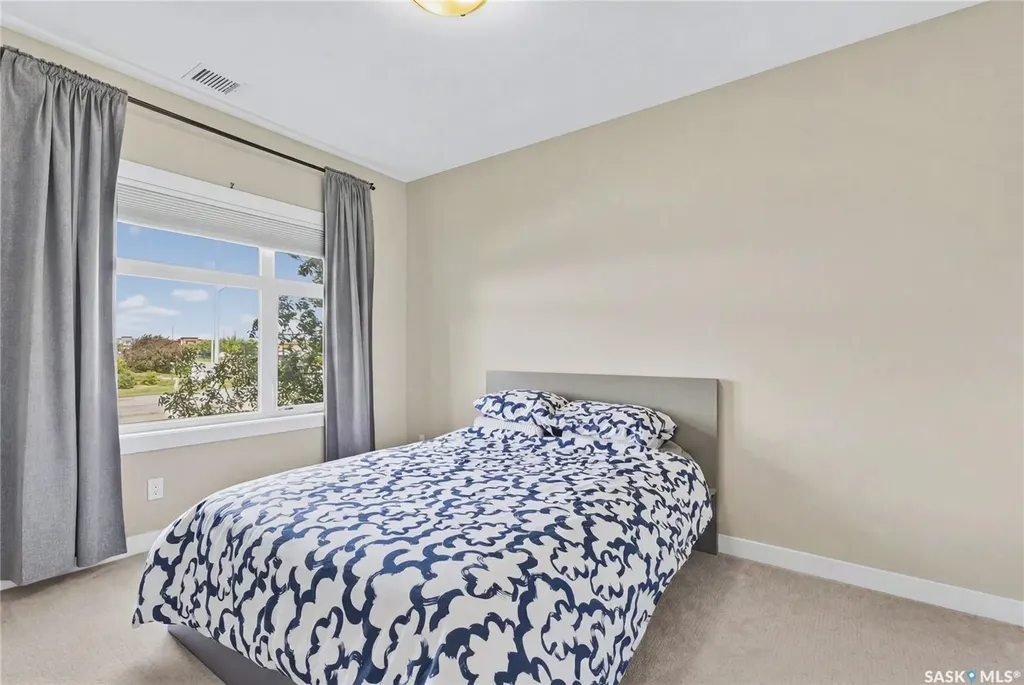 502 Perehudoff Crescent Saskatoon SK S7N 4H6