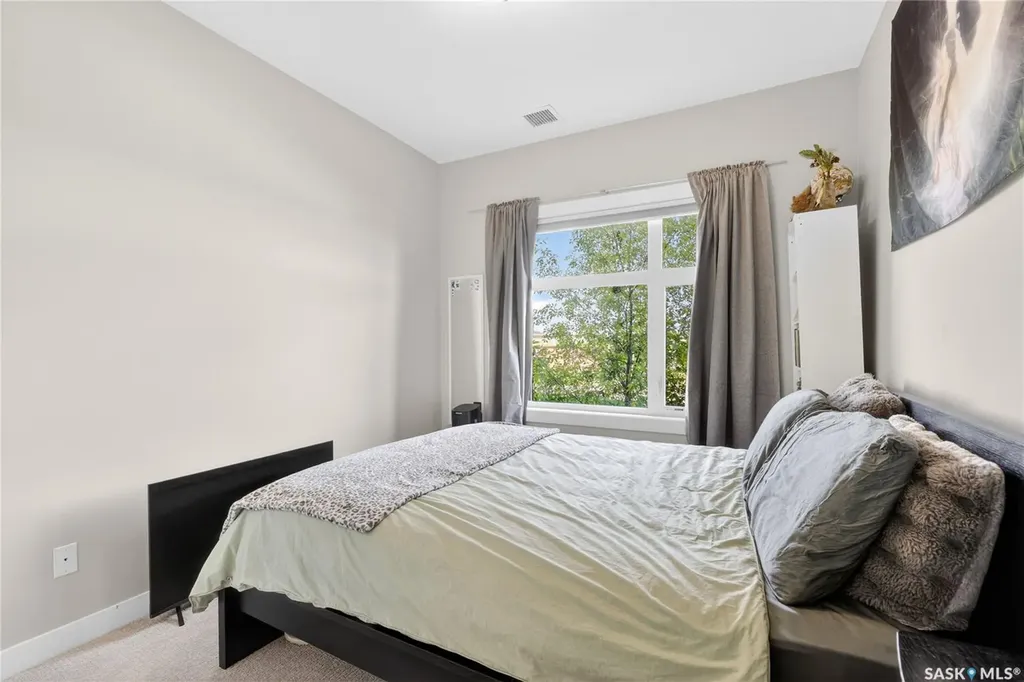 502 Perehudoff Crescent Saskatoon SK S7N 4H6