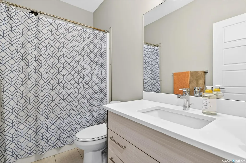 502 Perehudoff Crescent Saskatoon SK S7N 4H6