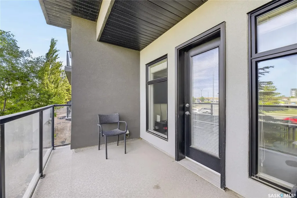 502 Perehudoff Crescent Saskatoon SK S7N 4H6