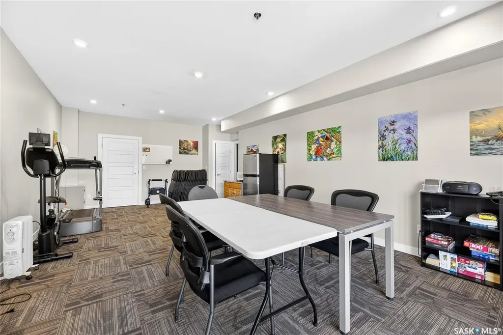 502 Perehudoff Crescent Saskatoon SK S7N 4H6
