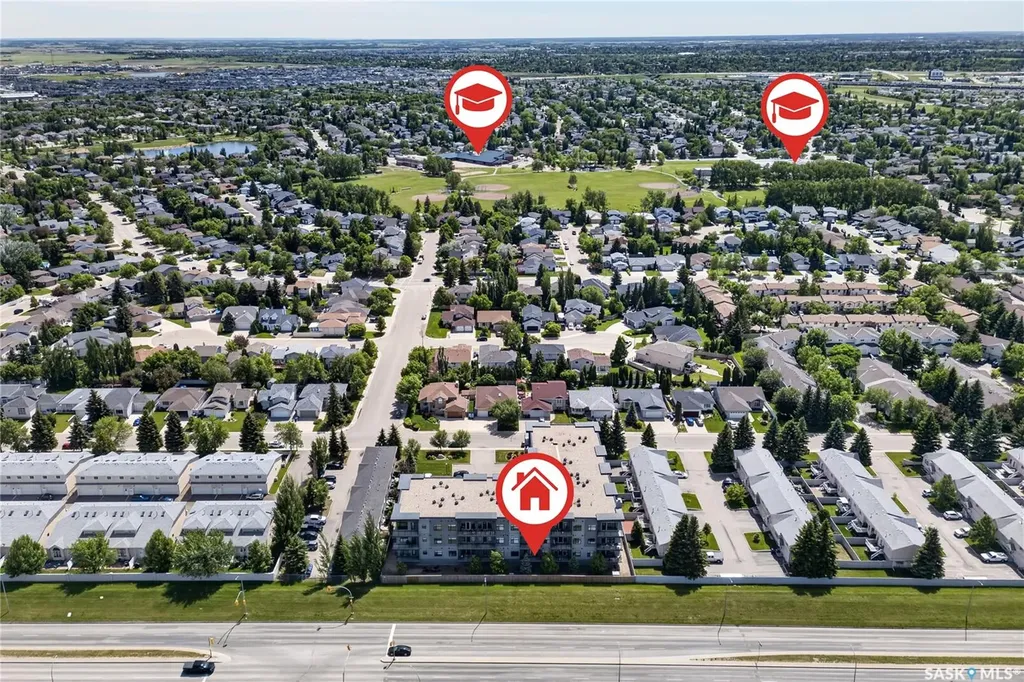 502 Perehudoff Crescent Saskatoon SK S7N 4H6