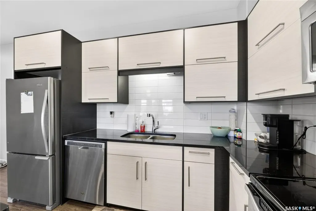 502 Perehudoff Crescent Saskatoon SK S7N 4H6