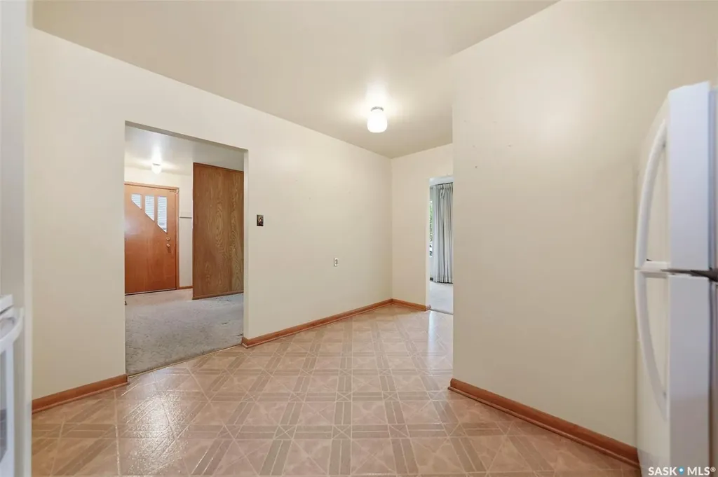 924 9th Avenue N Saskatoon SK S7K 2Z4