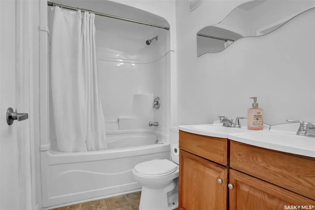 1244 Runciman Crescent N Regina SK S4X 3A8