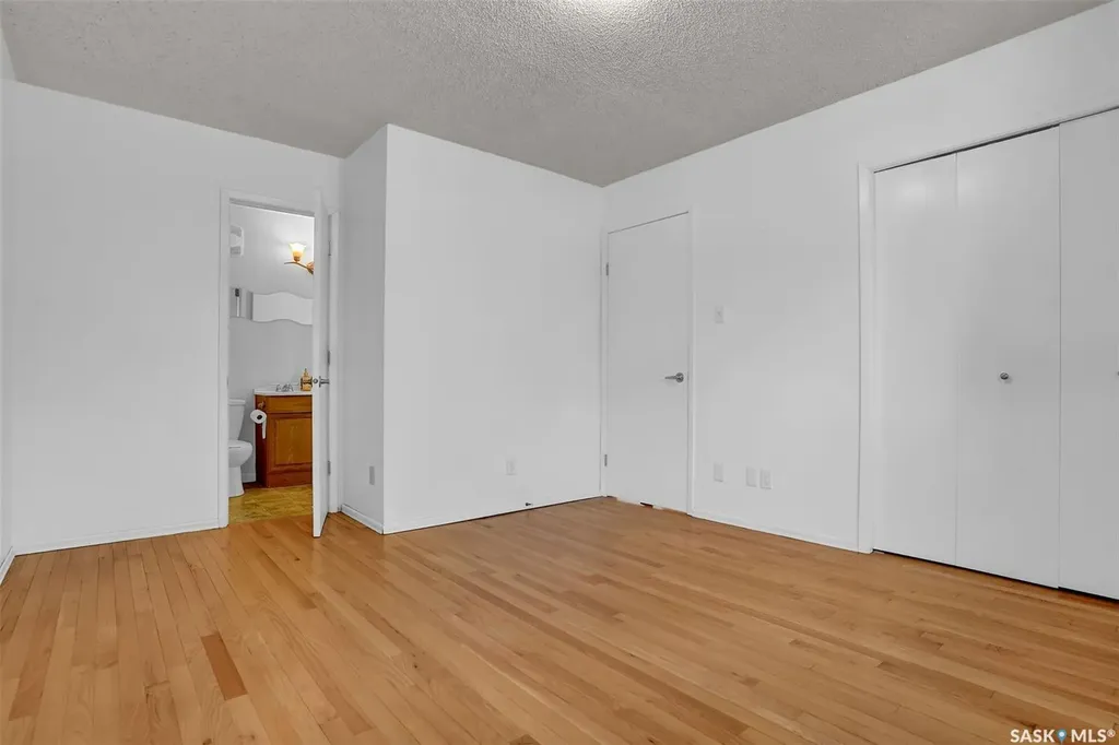 1244 Runciman Crescent N Regina SK S4X 3A8