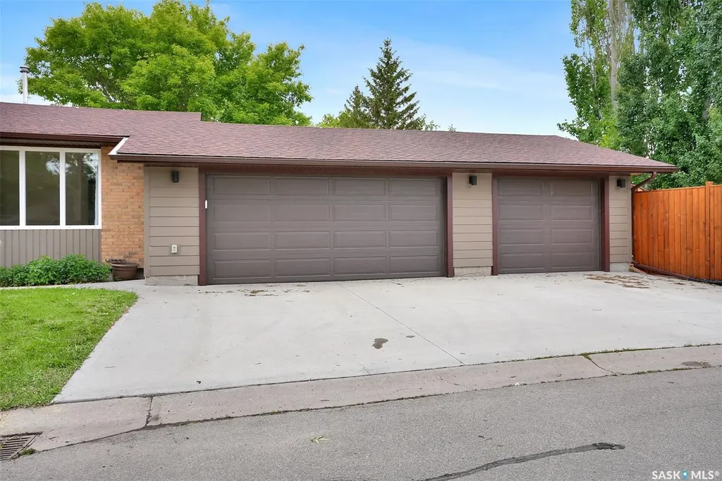 1244 Runciman Crescent N Regina SK S4X 3A8