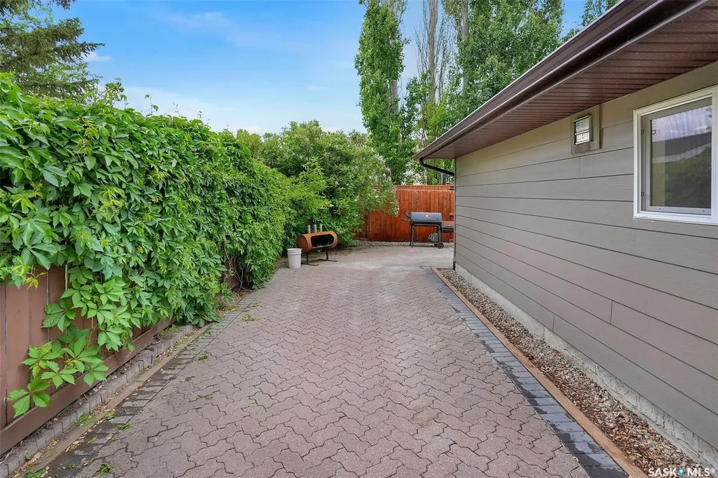 1244 Runciman Crescent N Regina SK S4X 3A8