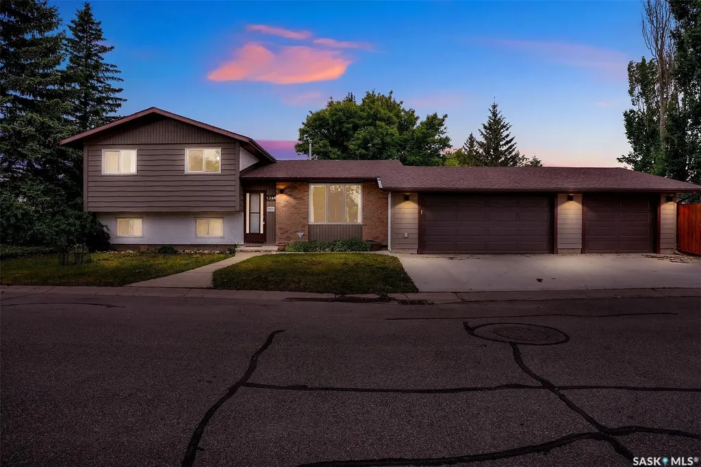 1244 Runciman Crescent N Regina SK S4X 3A8