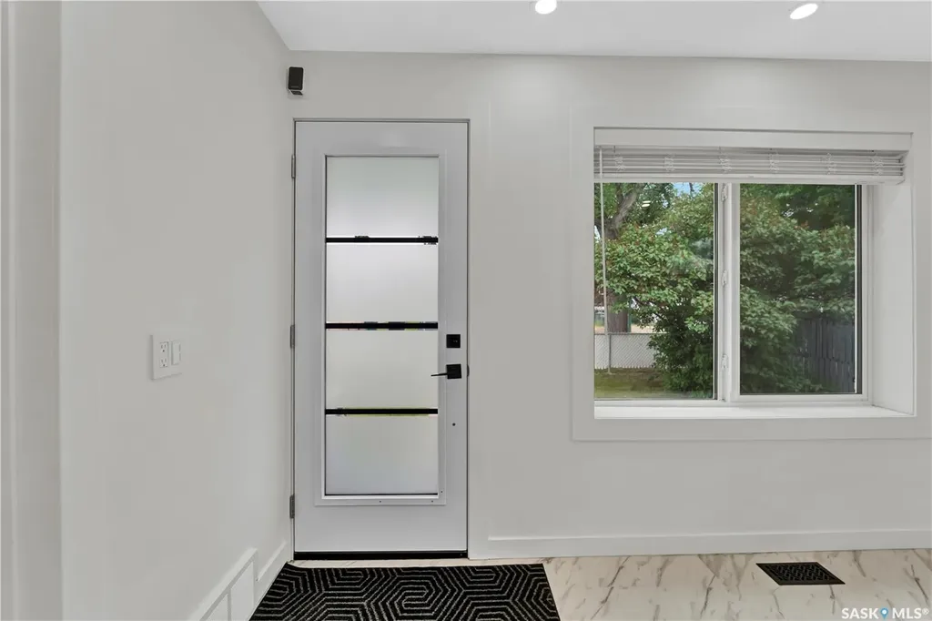 117 U Avenue S Saskatoon SK S7M 3B9