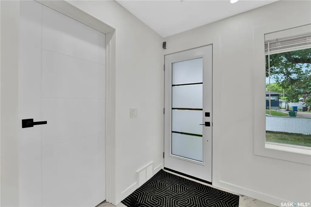 117 U Avenue S Saskatoon SK S7M 3B9