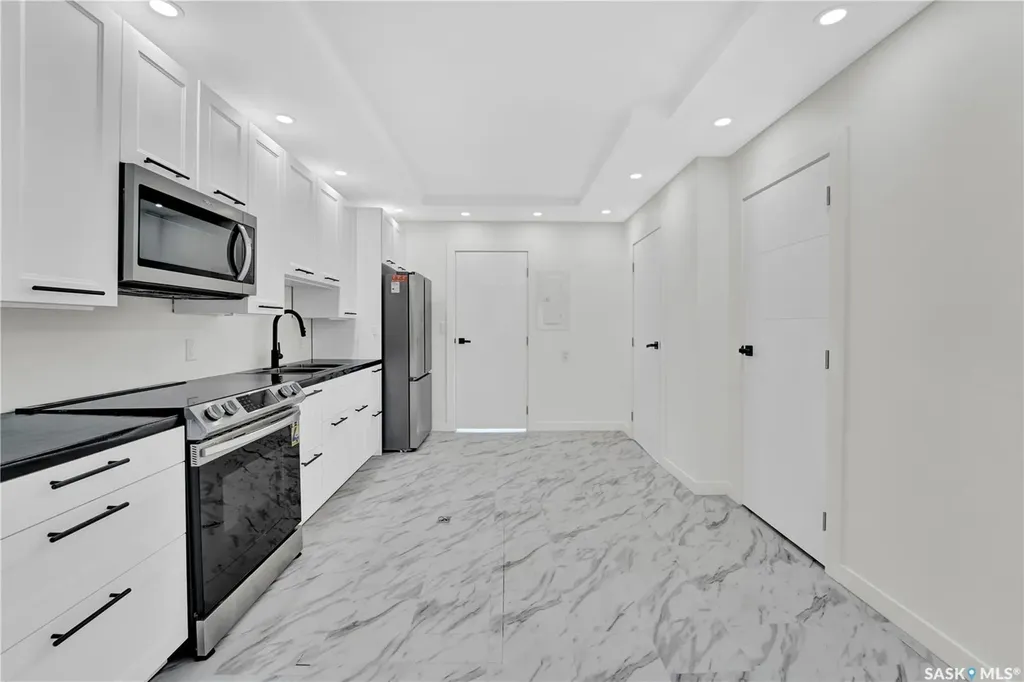 117 U Avenue S Saskatoon SK S7M 3B9