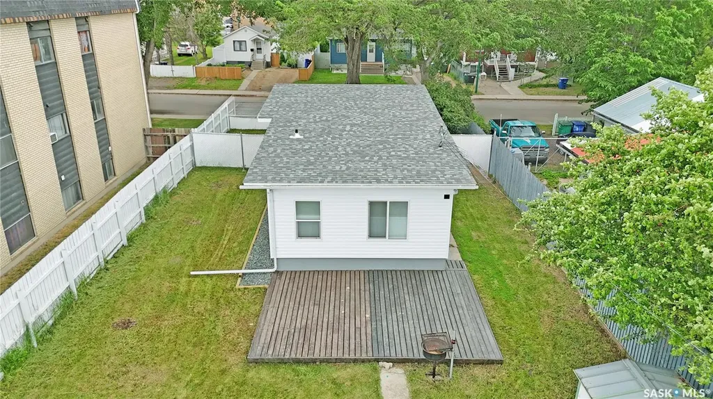 117 U Avenue S Saskatoon SK S7M 3B9