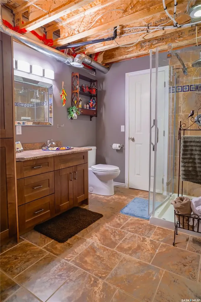 319 Stefaniuk Crescent Saskatoon SK S7H 0H6