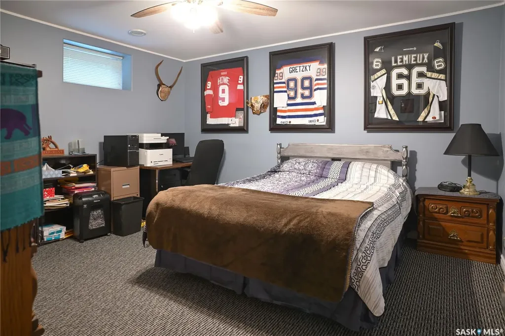 319 Stefaniuk Crescent Saskatoon SK S7H 0H6