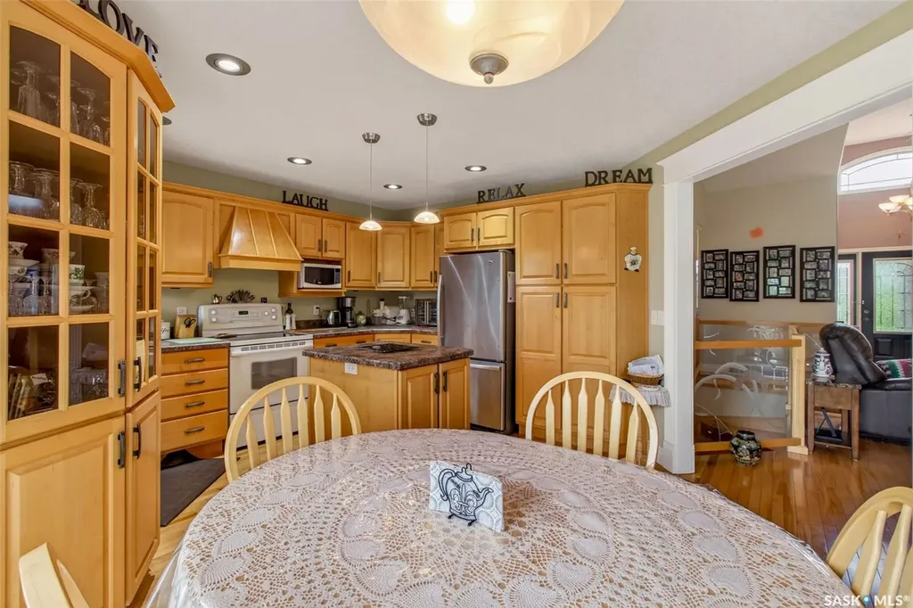 1 Telfer Bay Prince Albert SK S6X 1C4