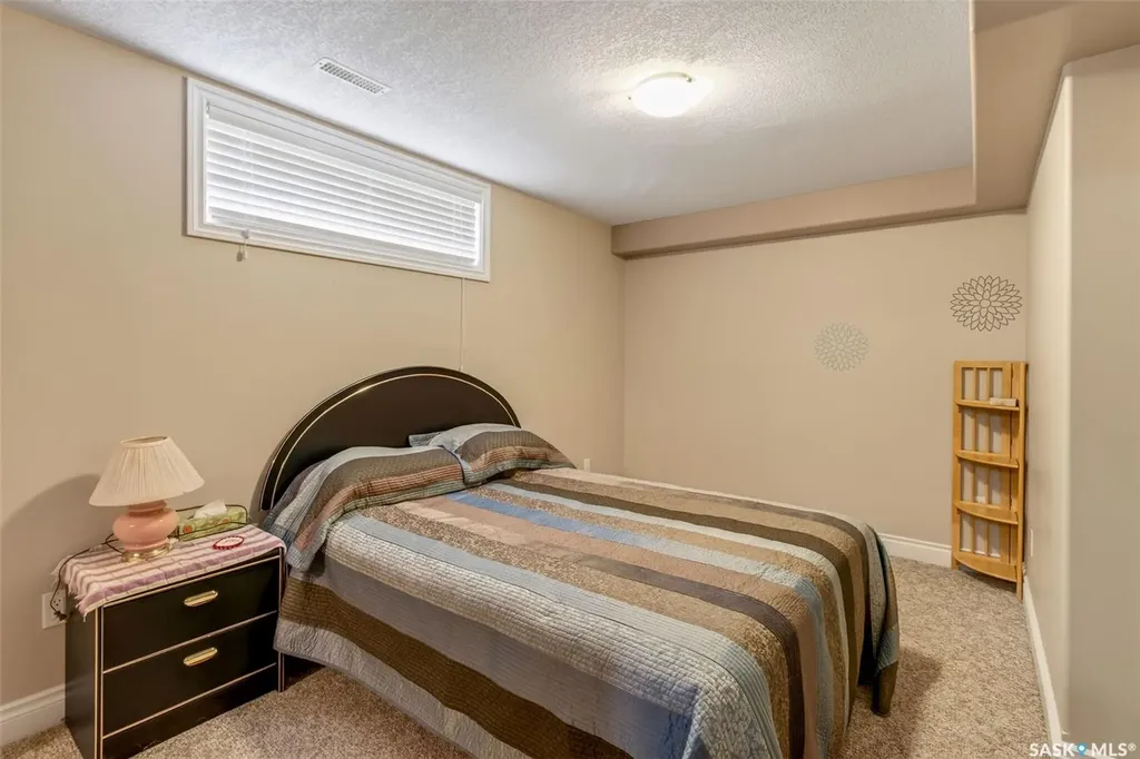 1 Telfer Bay Prince Albert SK S6X 1C4
