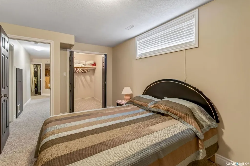 1 Telfer Bay Prince Albert SK S6X 1C4