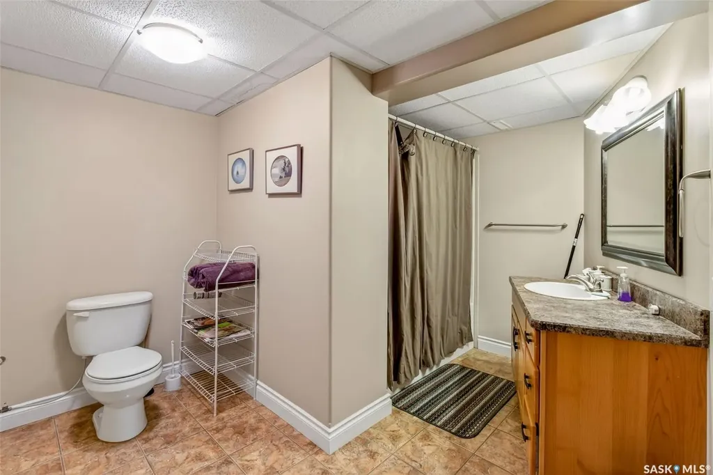 1 Telfer Bay Prince Albert SK S6X 1C4