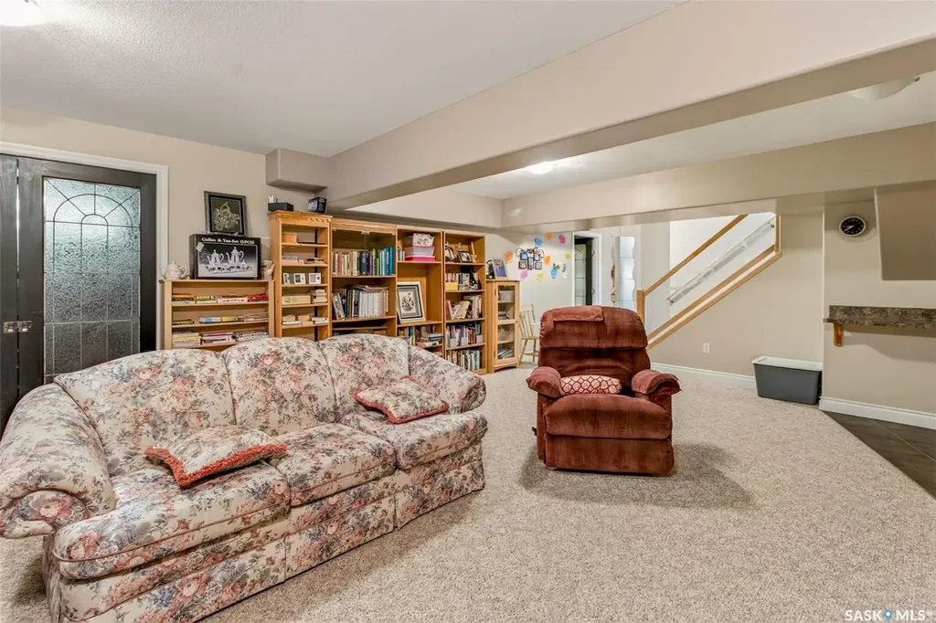 1 Telfer Bay Prince Albert SK S6X 1C4