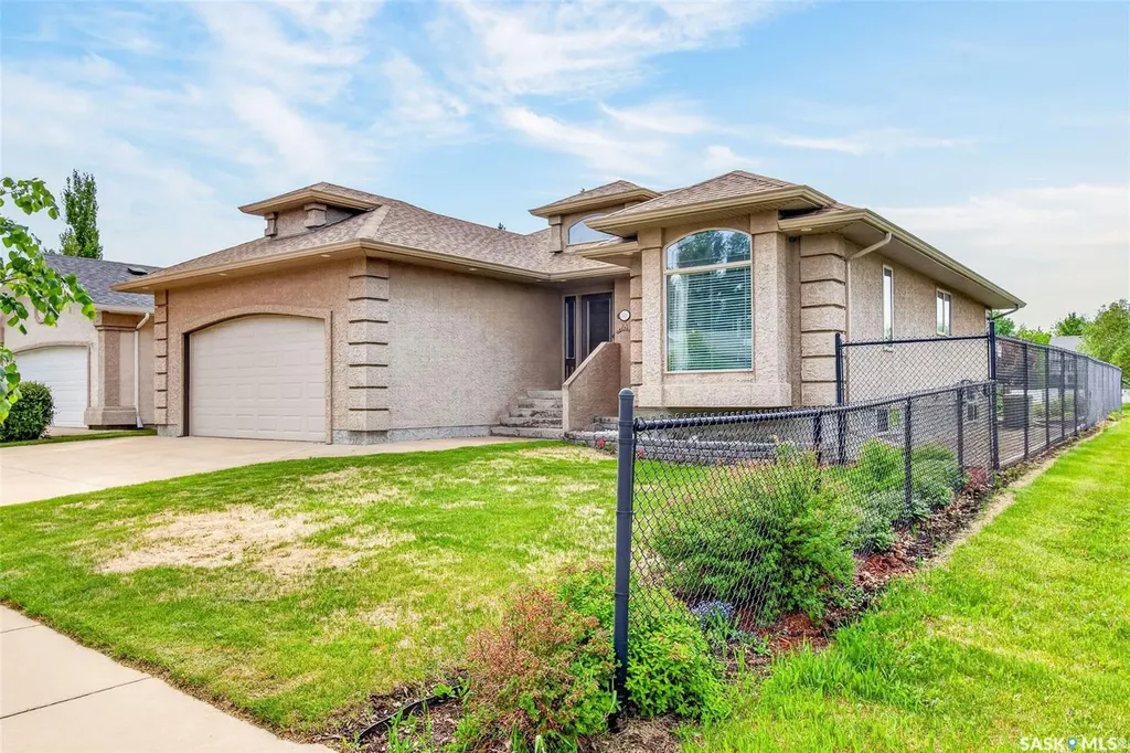 1 Telfer Bay Prince Albert SK S6X 1C4