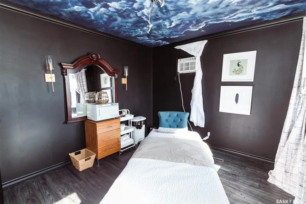 509 Grand Avenue Luseland SK S0L 2A0