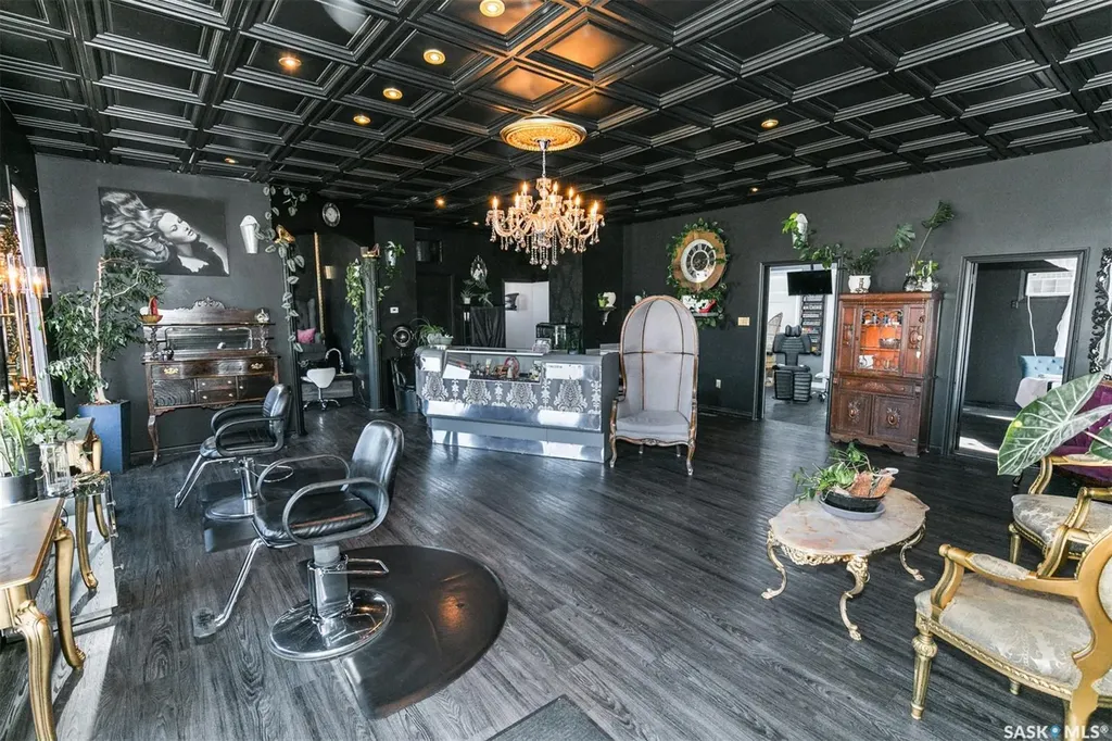 509 Grand Avenue Luseland SK S0L 2A0