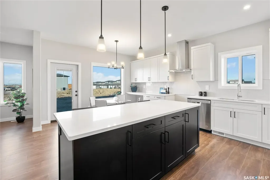 10 Vancouver Crescent Pilot Butte SK S0G 3Z0