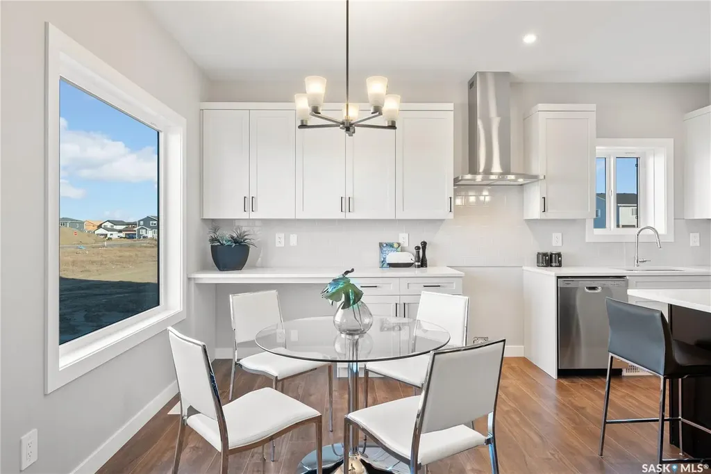 10 Vancouver Crescent Pilot Butte SK S0G 3Z0