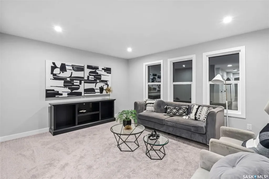 3041 Green Turtle Road Regina SK S4V 4E6