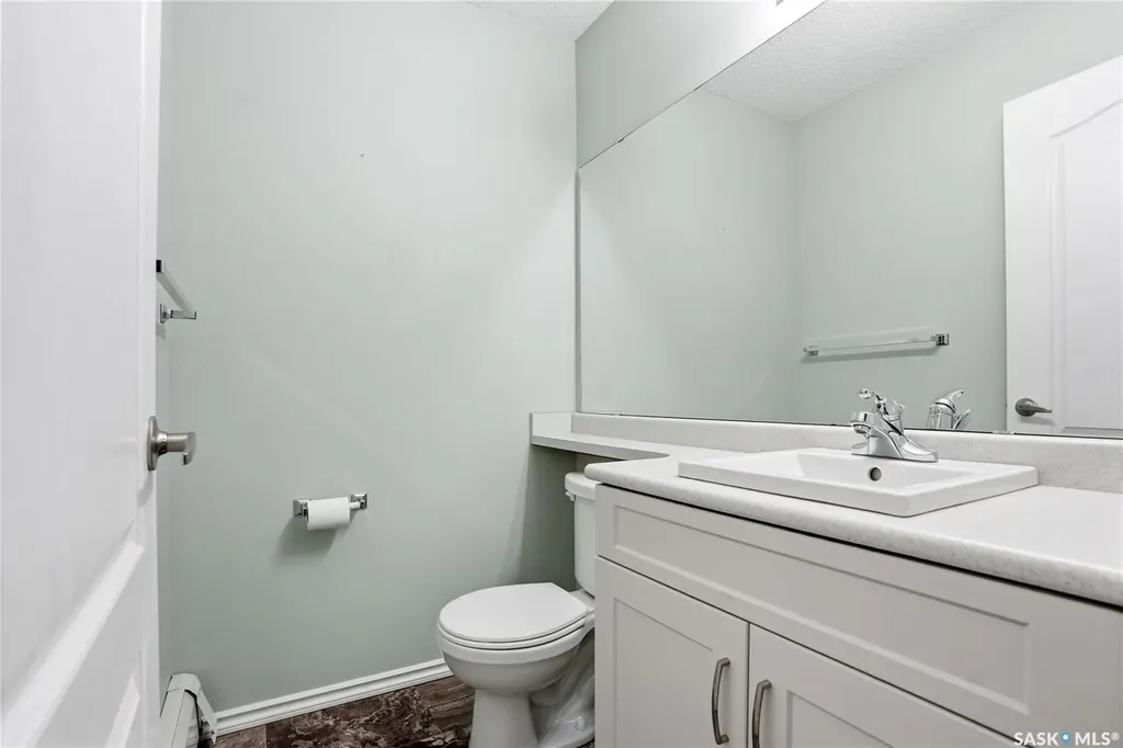 1121 Mckercher Drive Saskatoon SK S7H 5B8