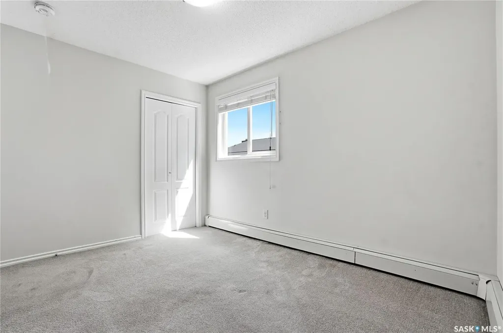 1121 Mckercher Drive Saskatoon SK S7H 5B8