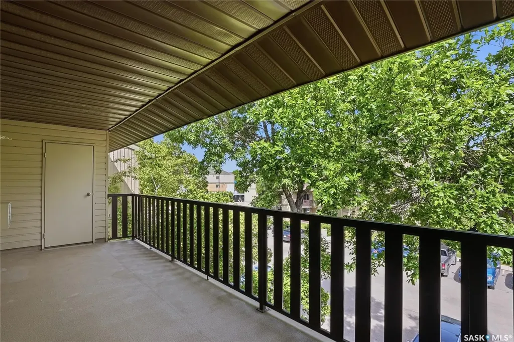1121 Mckercher Drive Saskatoon SK S7H 5B8