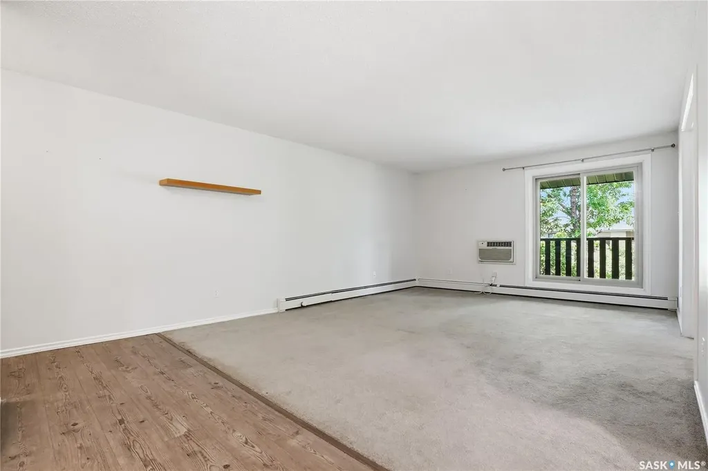 1121 Mckercher Drive Saskatoon SK S7H 5B8