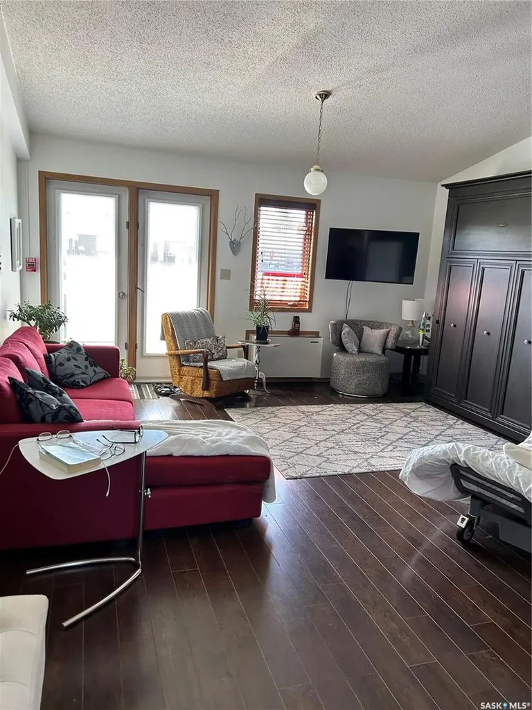 1250 Aaro Avenue Elbow SK S0H 1J0