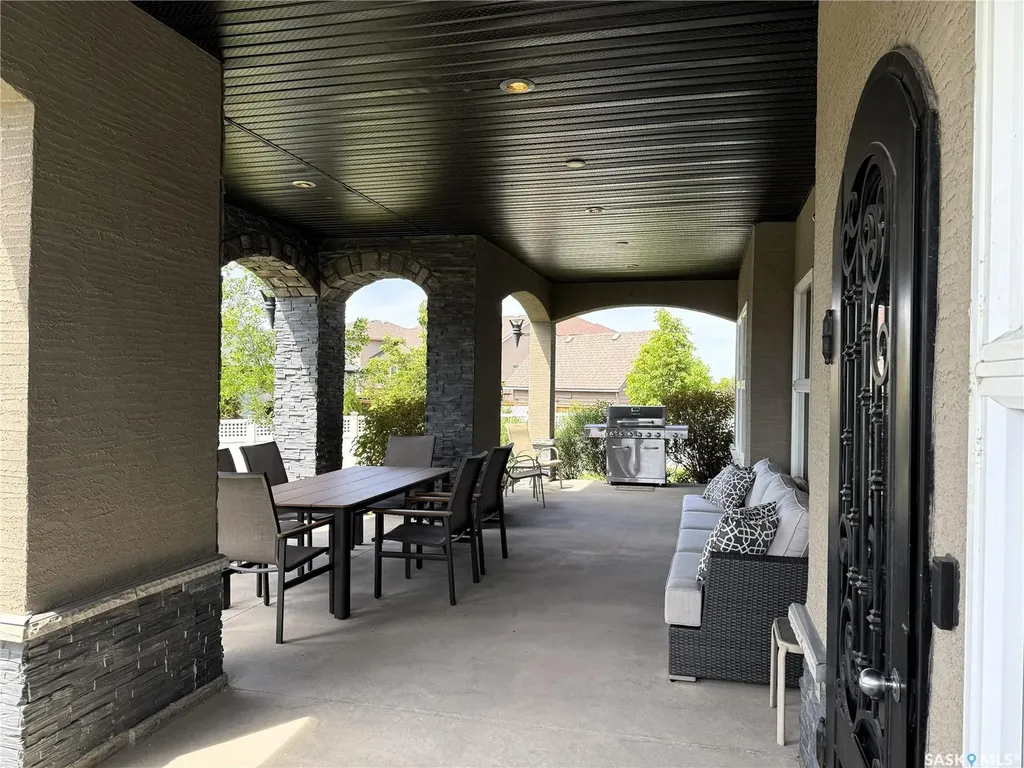 1015 Patrick Crescent Saskatoon SK S7W 0M1