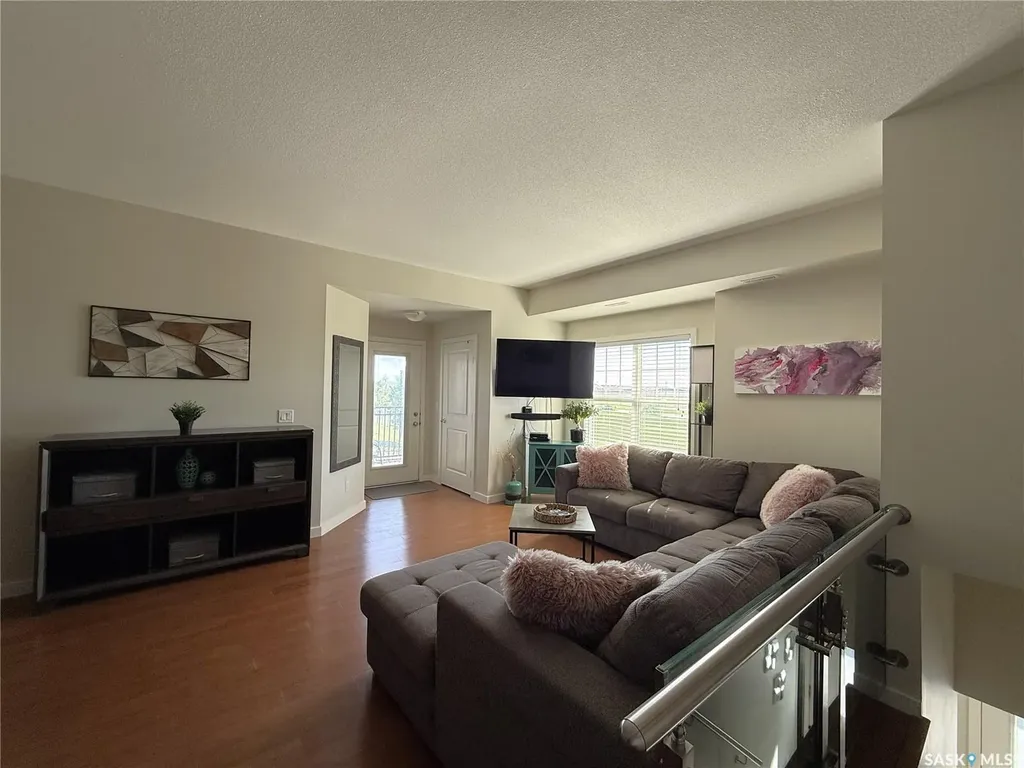 1015 Patrick Crescent Saskatoon SK S7W 0M1