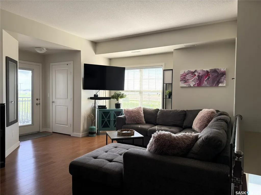 1015 Patrick Crescent Saskatoon SK S7W 0M1