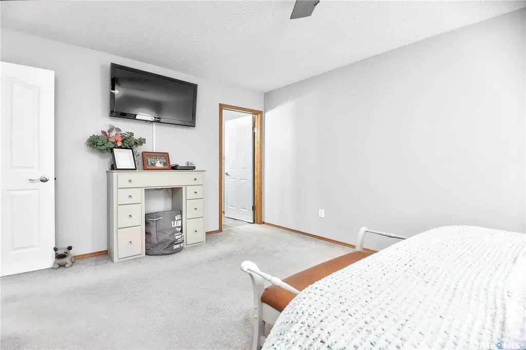 582 Mahon Drive Prince Albert SK S6V 7Z9