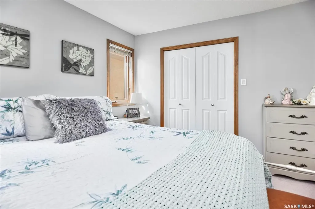 582 Mahon Drive Prince Albert SK S6V 7Z9