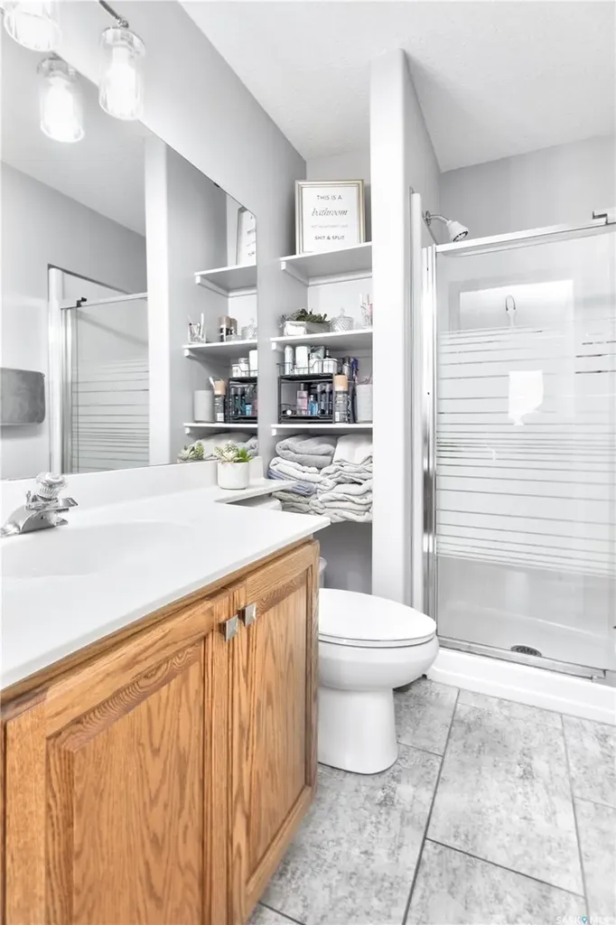582 Mahon Drive Prince Albert SK S6V 7Z9
