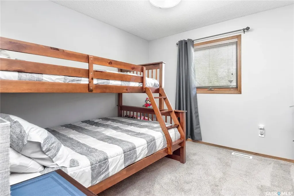 582 Mahon Drive Prince Albert SK S6V 7Z9