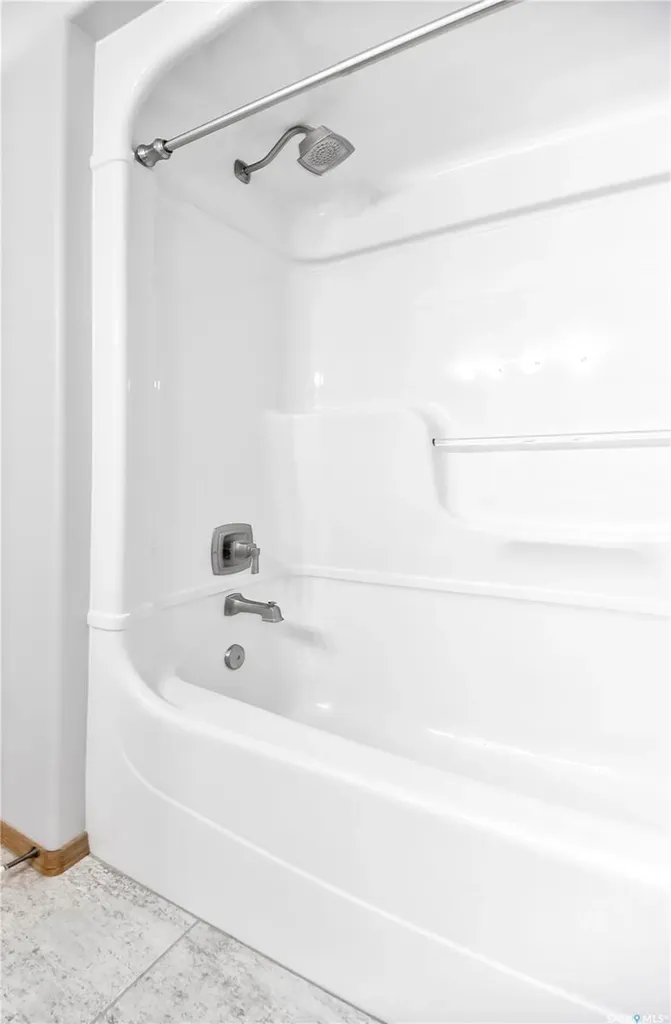 582 Mahon Drive Prince Albert SK S6V 7Z9
