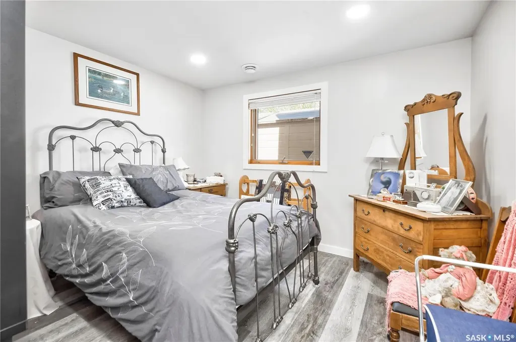 582 Mahon Drive Prince Albert SK S6V 7Z9