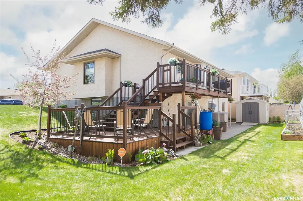 582 Mahon Drive Prince Albert SK S6V 7Z9