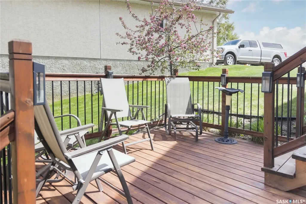 582 Mahon Drive Prince Albert SK S6V 7Z9